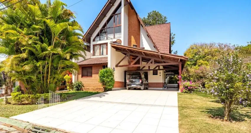 Casa para venda em Alphaville de 273.00m² com 4 Quartos, 3 Suites e 6 Garagens