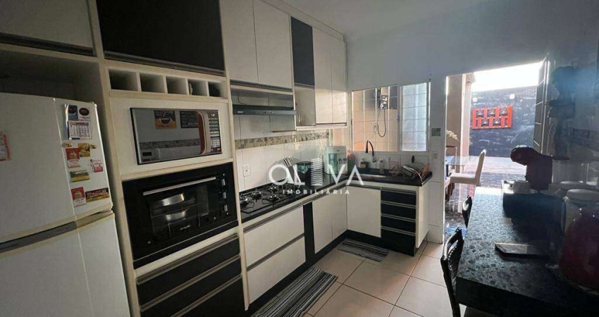 Casa de Condomínio para venda em Residencial Morada Do Sol de 160.00m² com 2 Quartos, 1 Suite e 3 Garagens
