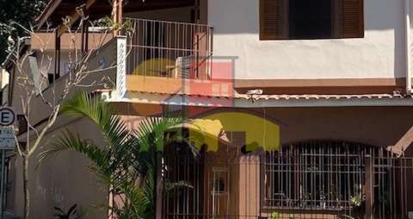 Sobrado para venda em Rudge Ramos de 242.00m² com 3 Quartos, 3 Suites e 3 Garagens