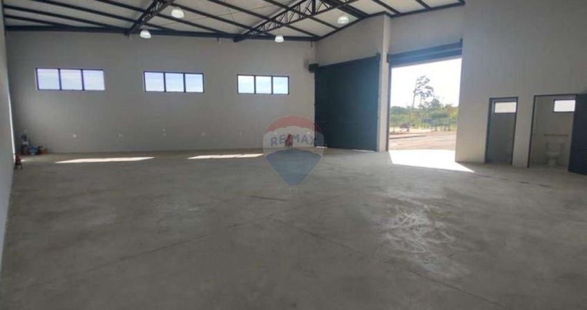 Galpão / Depósito / Armazém para alugar em Conjunto Habitacional Parque Itajaí de 227.43m² com 8 Garagens
