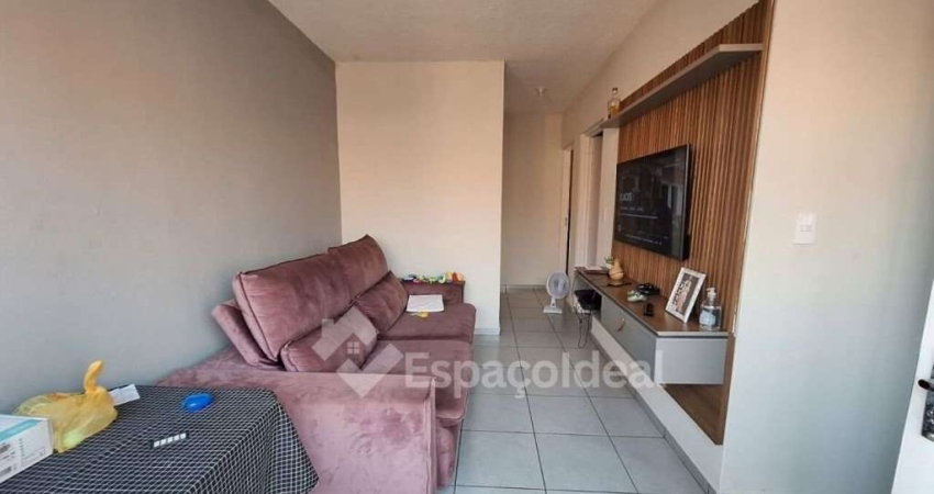 Casa para venda em Jardim Yvone de 43.00m² com 2 Quartos e 2 Garagens