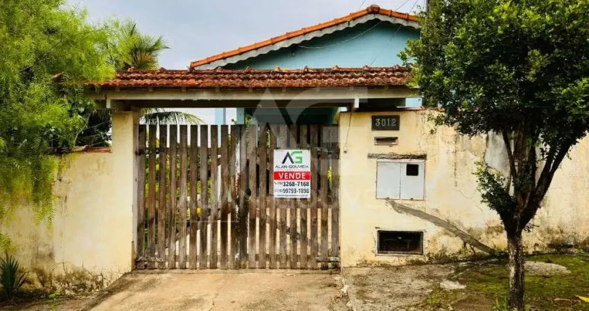 Chácara para venda em Parque Das Arvores de 874.00m² com 4 Quartos, 1 Suite e 3 Garagens