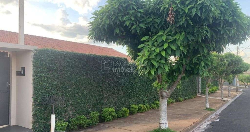 Casa para venda e aluguel em Jardim Imperador de 462.00m² com 3 Quartos, 1 Suite e 4 Garagens