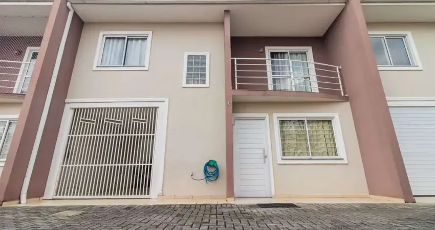 Sobrado para venda em Uberaba de 96.00m² com 3 Quartos, 1 Suite e 2 Garagens