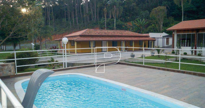 Fazenda / Sítio para venda em São Roque de 1800.00m² com 14 Quartos, 4 Suites e 50 Garagens