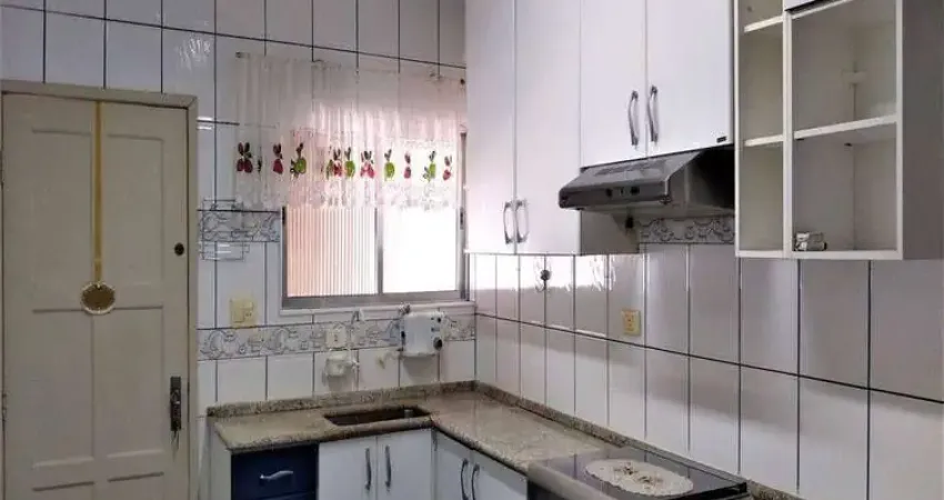 Casa para venda em Vila Mogilar de 167.00m² com 3 Quartos, 1 Suite e 3 Garagens