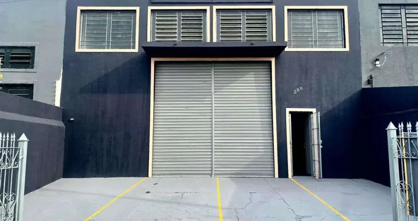 Galpão / Depósito / Armazém para venda e aluguel em Jardim Nilópolis de 280.00m² com 4 Garagens
