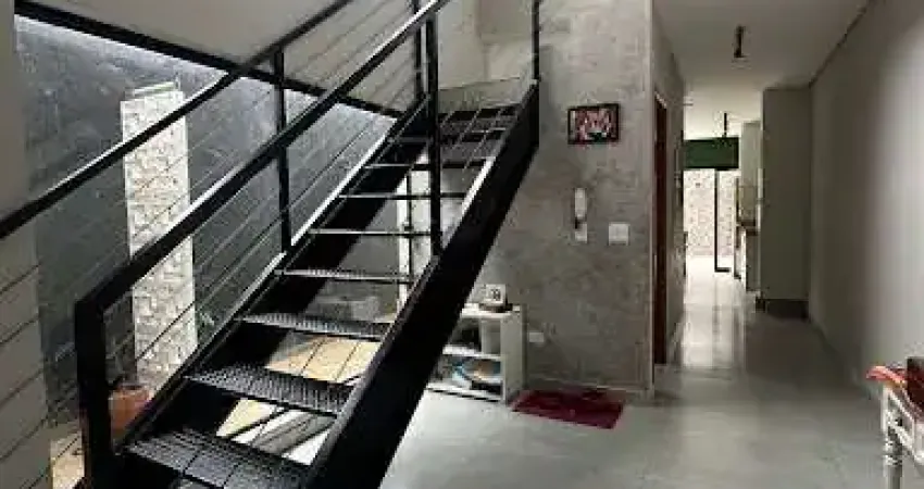 Sobrado para venda em Mogilar de 147.00m² com 2 Quartos, 2 Suites e 1 Garagem