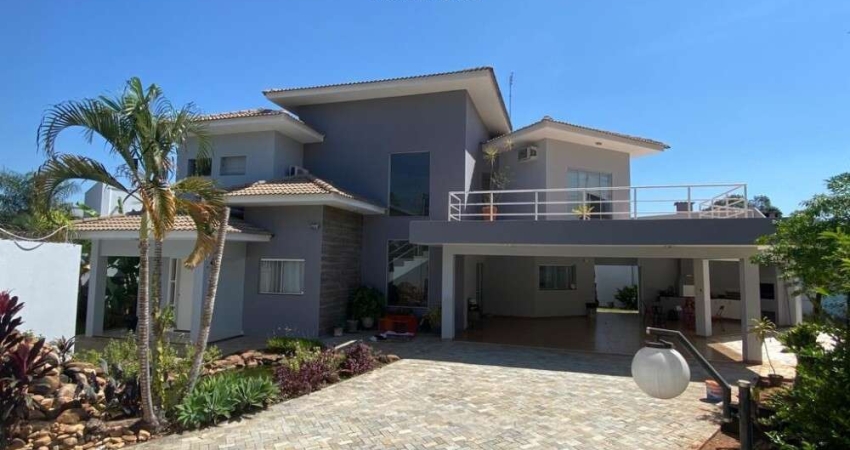 Casa para venda em Saudade de 350.00m² com 5 Quartos, 4 Suites e 8 Garagens