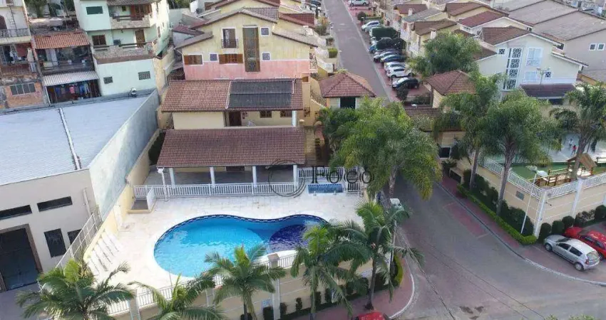 Sobrado para venda em Portal Dos Gramados de 180.00m² com 4 Quartos, 2 Suites e 5 Garagens