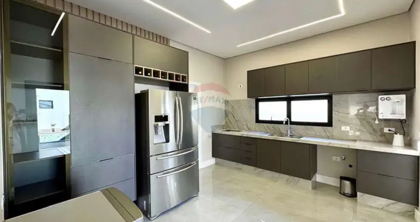 Casa de Condomínio para alugar em Chácara Letônia de 250.00m² com 3 Quartos, 3 Suites e 4 Garagens