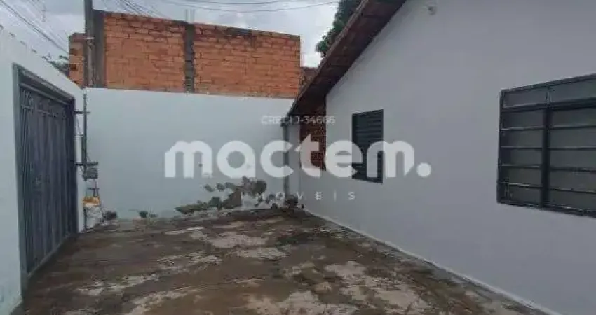 Casa para venda em Jardim Paiva de 74.00m² com 2 Quartos e 3 Garagens