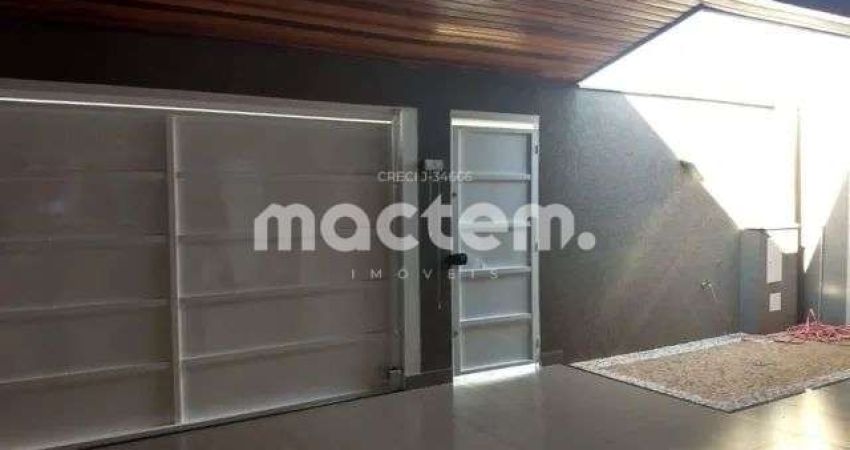 Casa para venda em Residencial Greenville de 180.00m² com 3 Quartos, 1 Suite e 3 Garagens