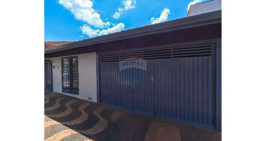 Casa para venda em Parque Industrial de 205.36m² com 3 Quartos e 2 Garagens