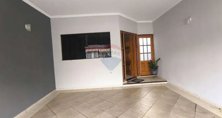 Casa para venda em Center Martini de 125.00m² com 2 Quartos e 2 Garagens