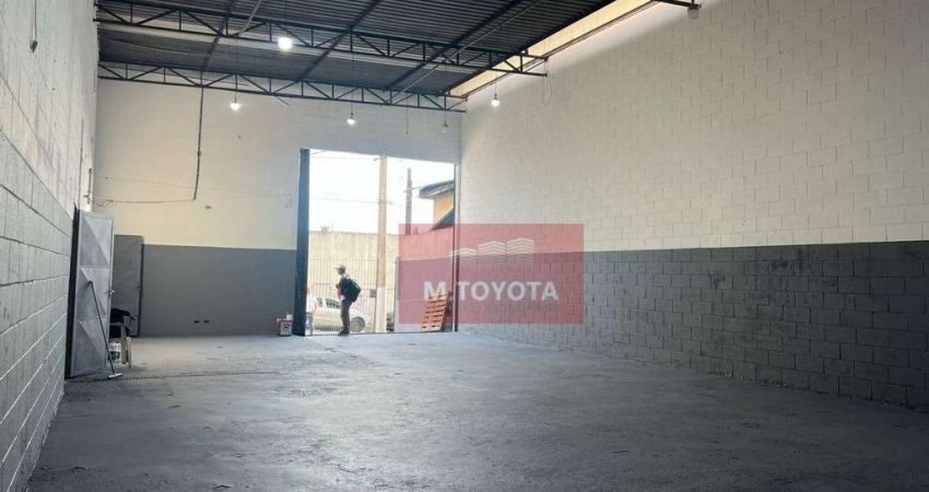 Galpão / Depósito / Armazém para alugar em Cumbica de 170.00m² com 4 Garagens