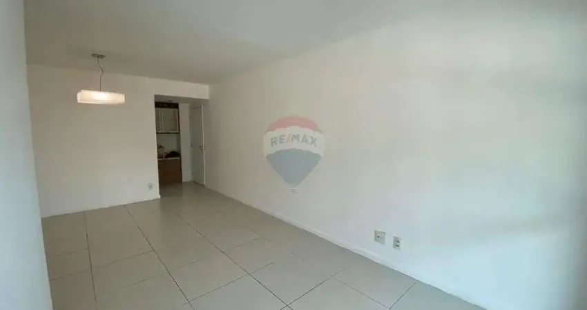 Apartamento para venda em Laranjeiras de 77.00m² com 2 Quartos, 1 Suite e 1 Garagem