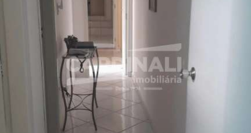 Casa para venda em Azulville I de 147.00m² com 4 Quartos, 1 Suite e 2 Garagens