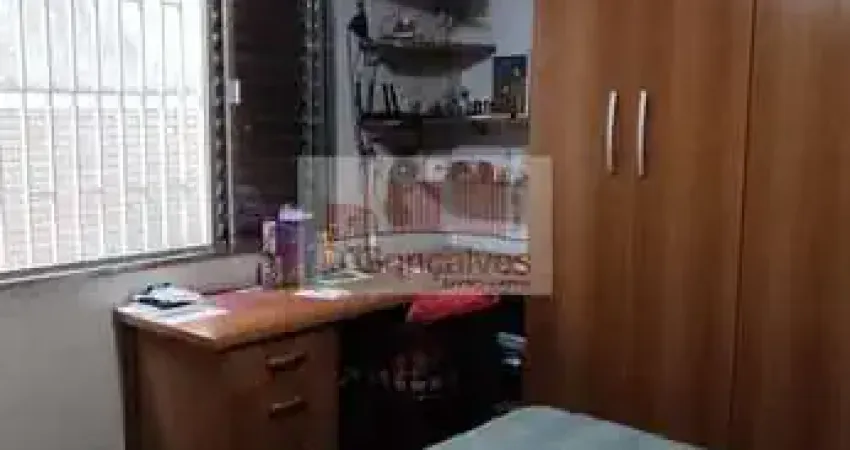 Sobrado para venda em Centro de 195.00m² com 3 Quartos, 1 Suite e 2 Garagens