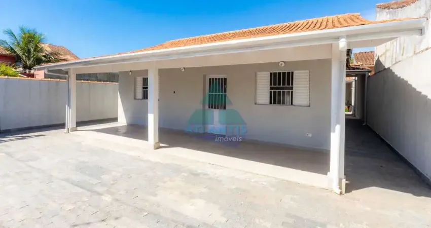 Casa para venda em Praia Do Sapê de 300.00m² com 4 Quartos, 2 Suites e 4 Garagens