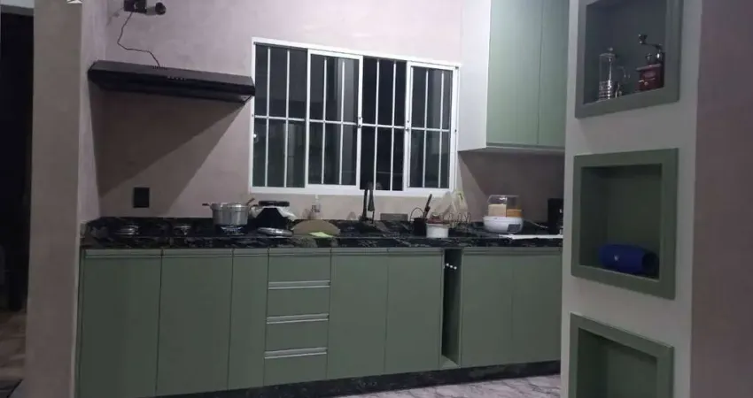 Casa para venda em Cézar De Souza de 123.00m² com 3 Quartos, 1 Suite e 3 Garagens
