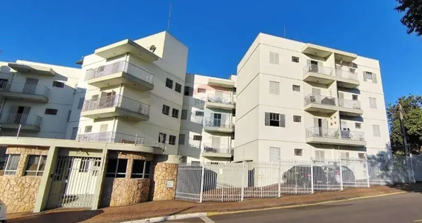 Apartamento para alugar em Centro de 42.00m² com 2 Quartos e 1 Garagem