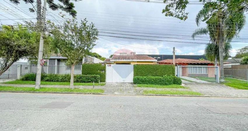 Casa para venda em Juvevê de 286.90m² com 4 Quartos, 1 Suite e 3 Garagens