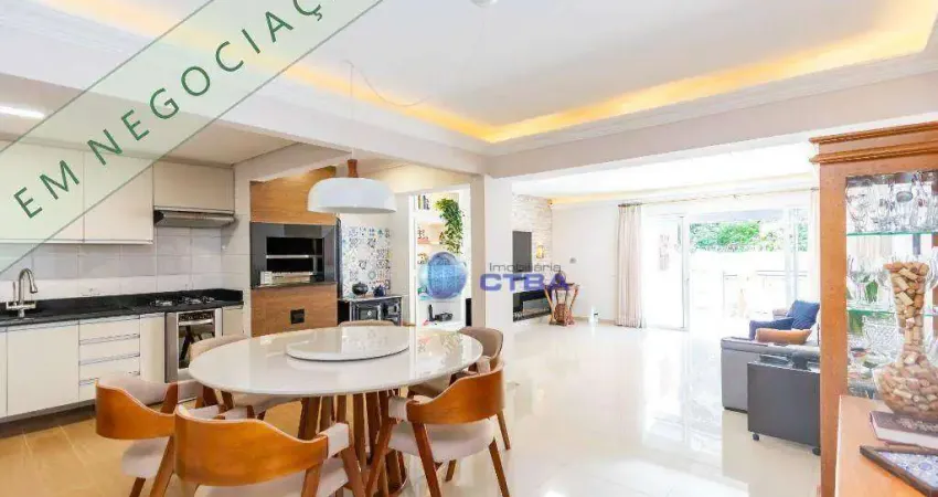 Sobrado para venda em Ecoville de 180.00m² com 3 Quartos, 1 Suite e 3 Garagens