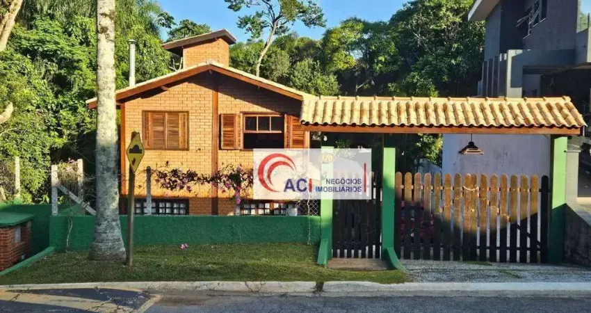Casa de Condomínio para venda em Vila Verde de 198.00m² com 2 Quartos e 5 Garagens