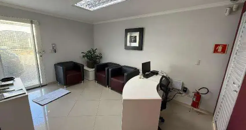 Prédio Comercial para venda em Vila Martins de 153.00m² com 6 Quartos e 3 Suites