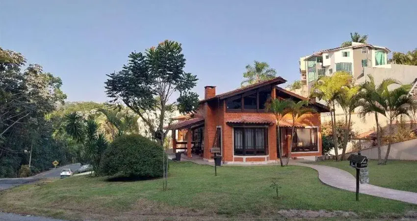 Casa para venda em Parque Dos Lagos de 302.00m² com 4 Quartos, 1 Suite e 7 Garagens