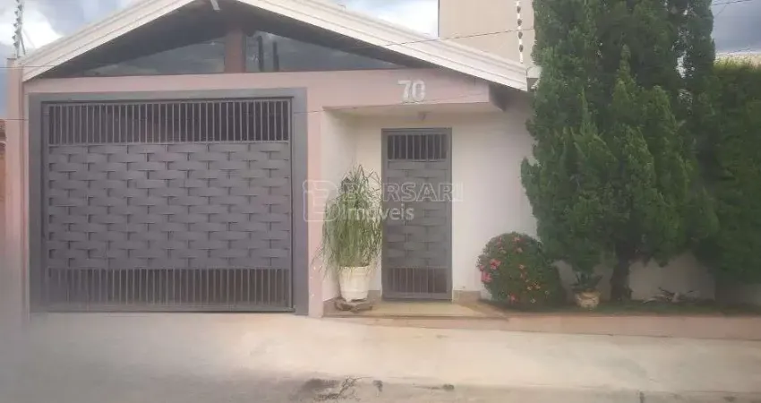 Casa para venda em Jardim São Francisco de 183.00m² com 2 Quartos, 1 Suite e 4 Garagens
