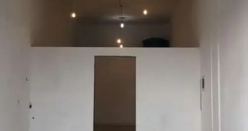 Sala Comercial para alugar em Jardim São Vicente de 64.00m² com 1 Quarto e 2 Garagens