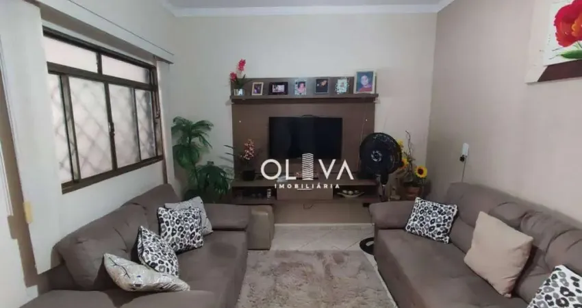 Casa para venda em Residencial Alto Das Andorinhas de 134.00m² com 3 Quartos, 1 Suite e 5 Garagens