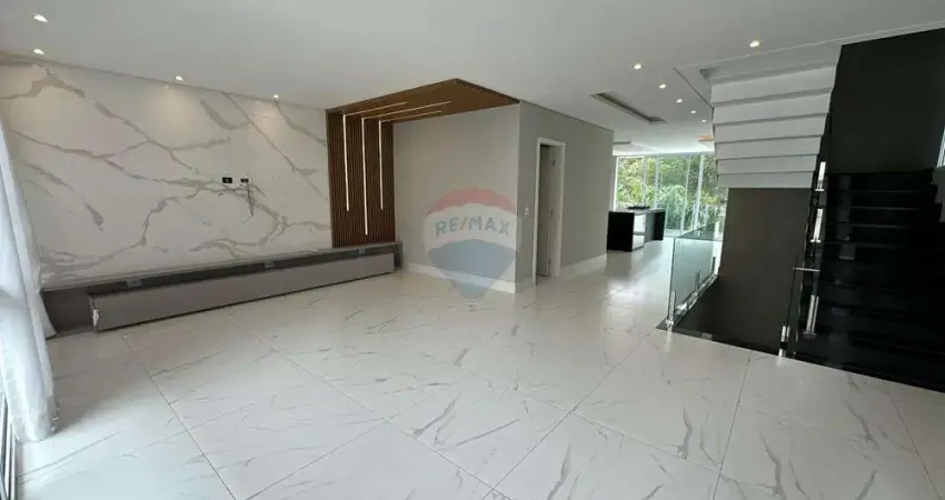Casa de Condomínio para alugar em Residencial Real Park de 300.00m² com 4 Quartos e 4 Suites