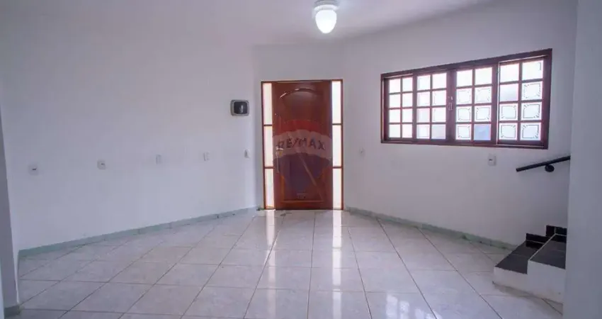 Casa para venda em Nova Cerejeira de 175.00m² com 4 Quartos, 2 Suites e 2 Garagens