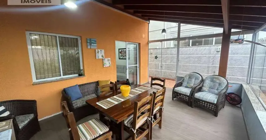 Sobrado para venda em Jardim São Pedro de 89.00m² com 3 Quartos, 1 Suite e 2 Garagens