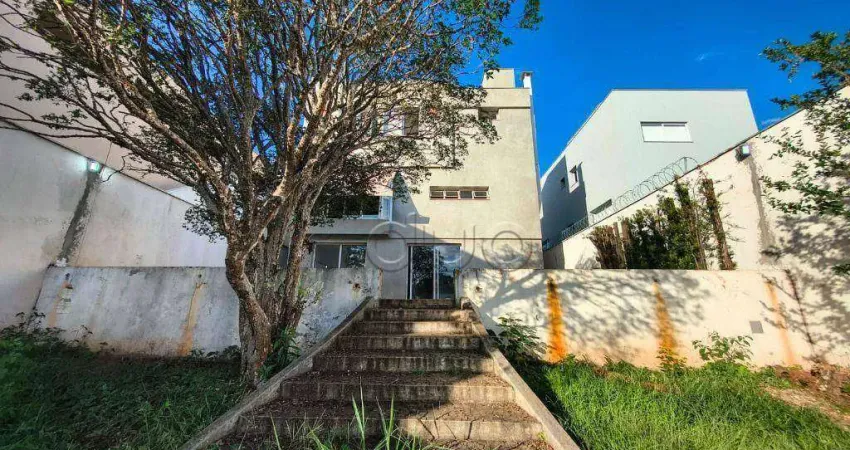 Casa para alugar em Cidade Jardim de 246.00m² com 4 Quartos e 4 Garagens