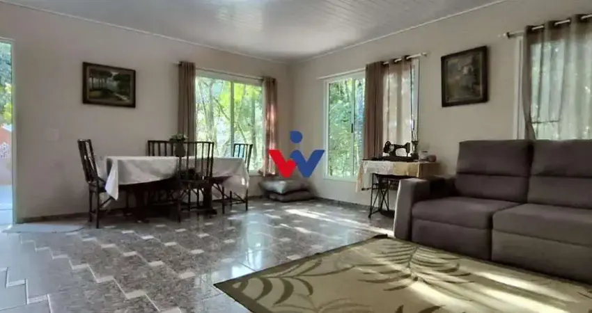 Casa para venda em Cascatinha de 300.00m² com 3 Quartos e 2 Garagens