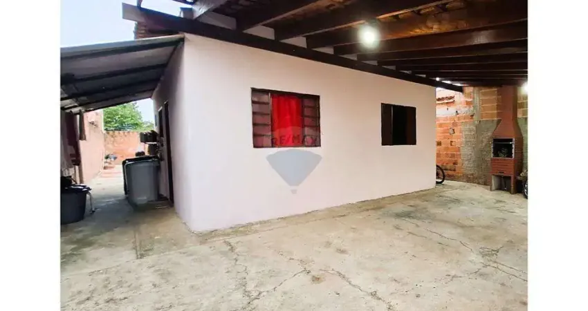 Casa para venda em José Lopes Da Silva Filho de 50.00m² com 2 Quartos e 2 Garagens