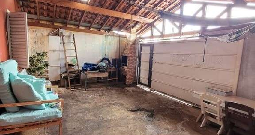 Casa para venda em Parque Nossa Senhora Das Dores de 138.01m² com 3 Quartos e 3 Garagens