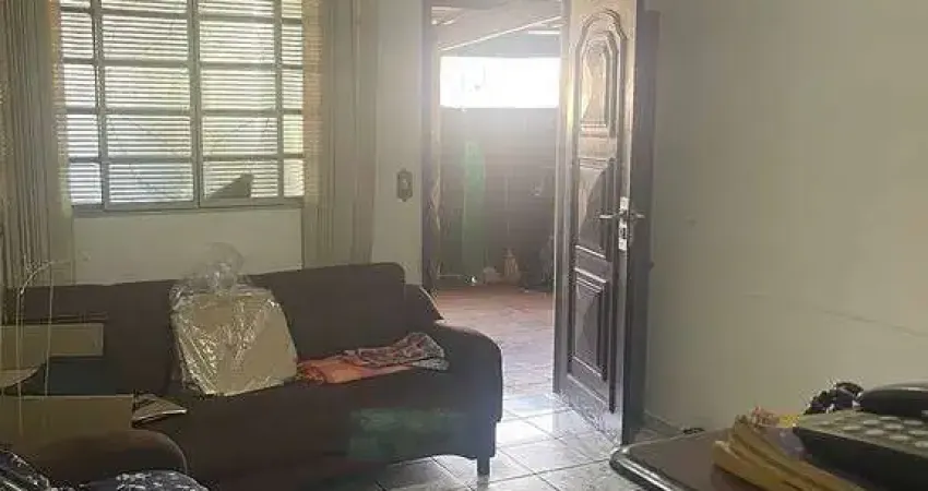 Casa para venda em Parque Nossa Senhora Das Dores de 185.00m² com 4 Quartos, 1 Suite e 2 Garagens