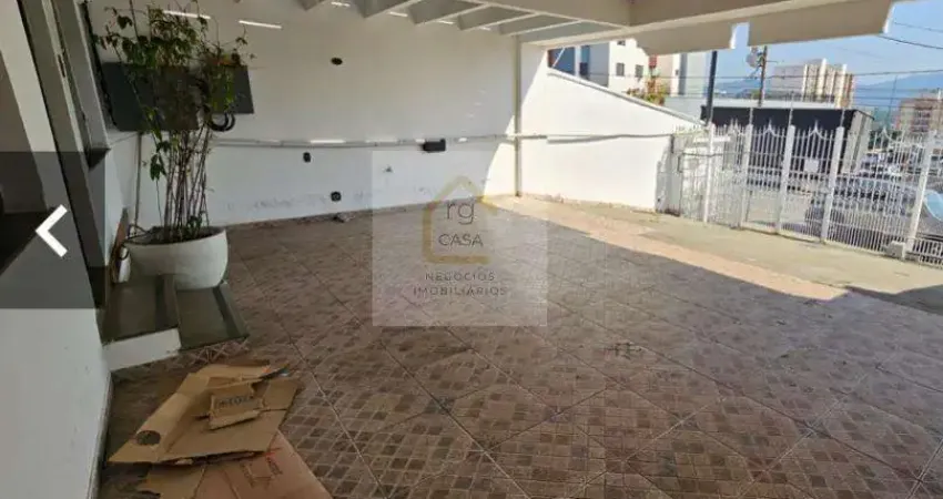 Casa para venda em Lagoa Seca de 480.00m² com 3 Quartos, 1 Suite e 4 Garagens