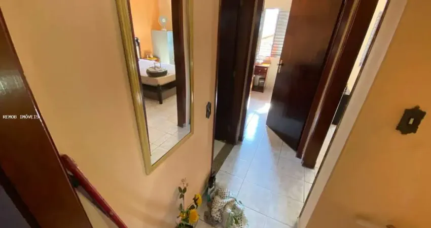 Sobrado para venda em Vila Alzira de 167.00m² com 3 Quartos, 1 Suite e 3 Garagens
