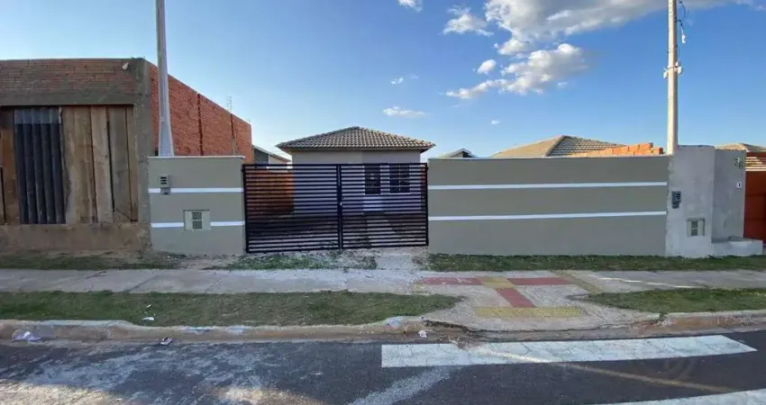 Casa para venda em Jardim Botucatu (rubião Júnior) de 45.00m² com 2 Quartos