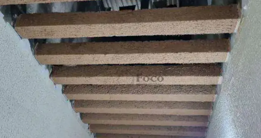 Sala Comercial para alugar em Portal Dos Gramados de 120.00m² com 2 Garagens