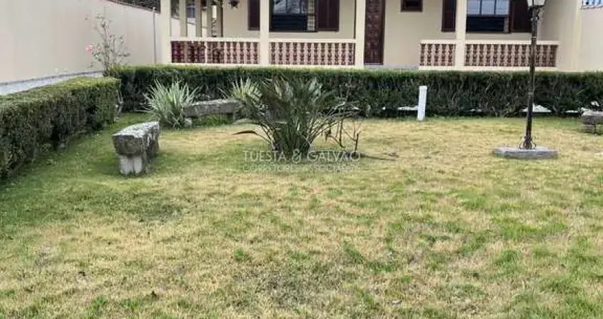 Casa para alugar em Boqueirão de 350.00m² com 4 Quartos, 3 Suites e 6 Garagens