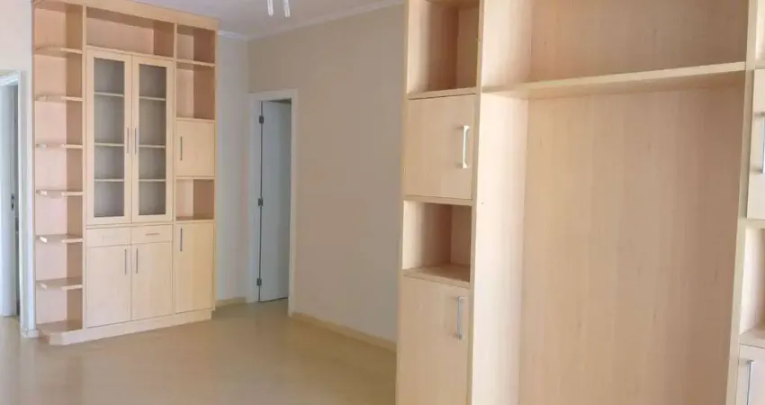 Apartamento para alugar em Saúde de 100.00m² com 3 Quartos, 1 Suite e 1 Garagem