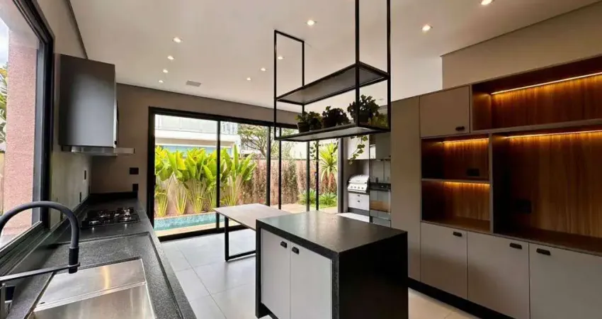 Casa de Condomínio para venda em Condomínio Buona Vita de 232.00m² com 3 Quartos, 3 Suites e 4 Garagens