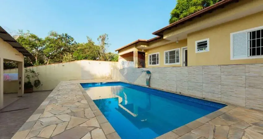 Casa de Condomínio para venda em Morada Do Sol de 240.00m² com 1 Quarto, 1 Suite e 4 Garagens